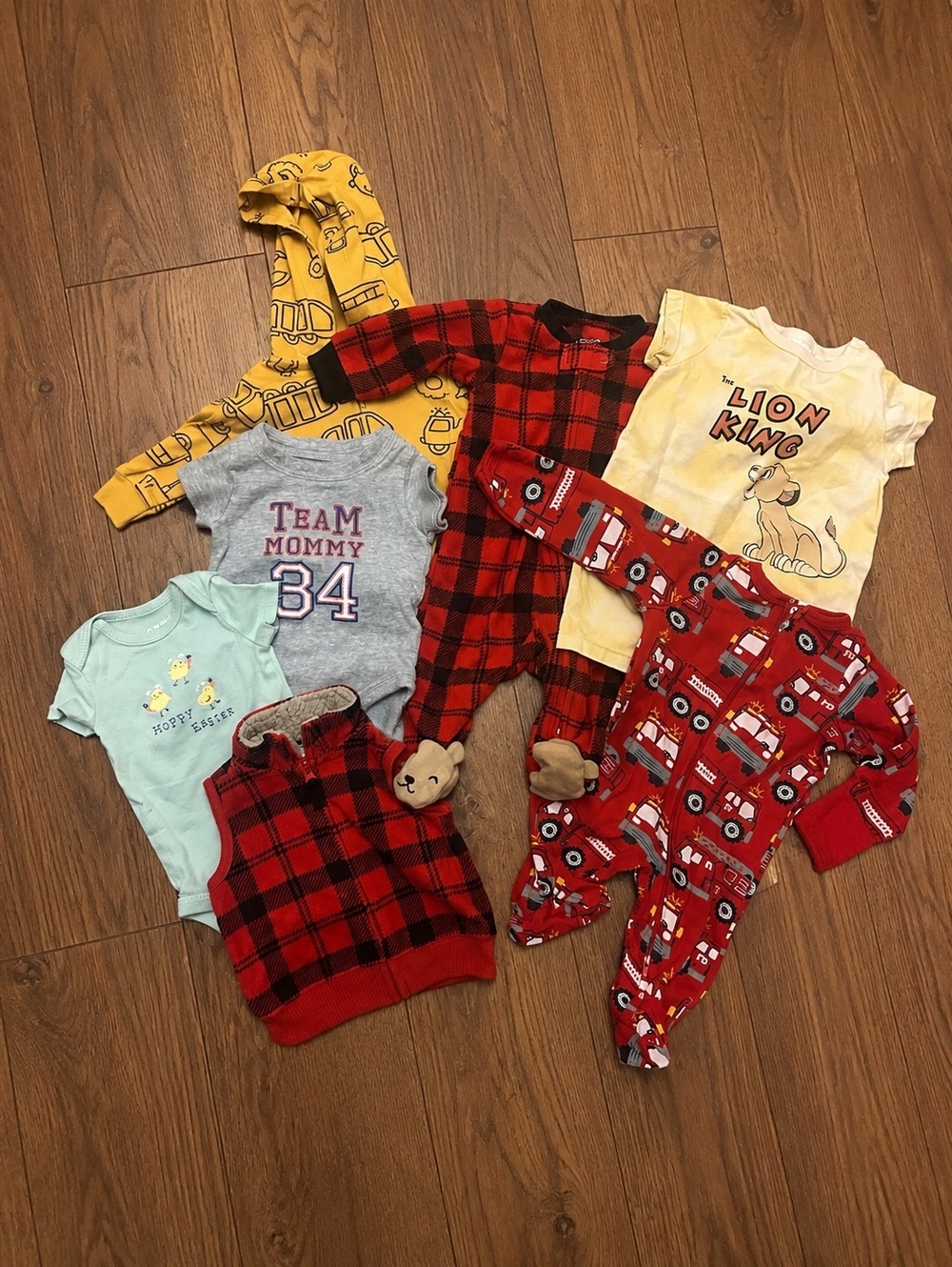 Newborn Baby Boy Bundle 7pc Onesies Vest Hoodie Lion King Easter Firetruck